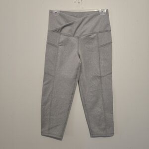 Earth Yoga Heather Gray Cropped Leggings